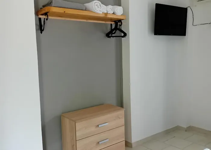 Nikolas * Perivólion